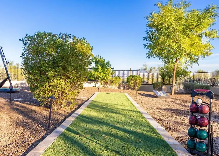Desert Foothils Private Oasis Holiday home